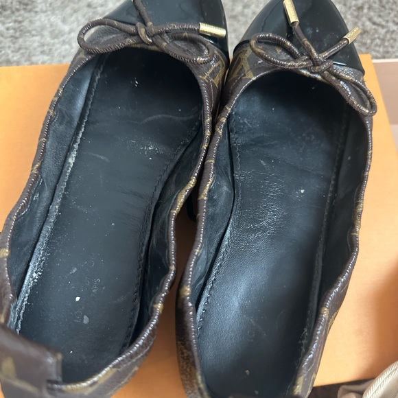Louis Vuitton flats - Picture 2 of 9